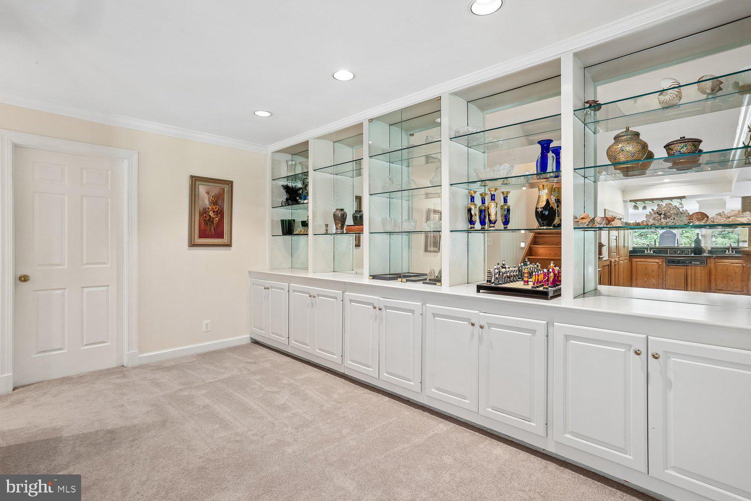 12321 Rivers Edge Drive Potomac, MD 20854 - Photo 62 of 103 Built-Ins