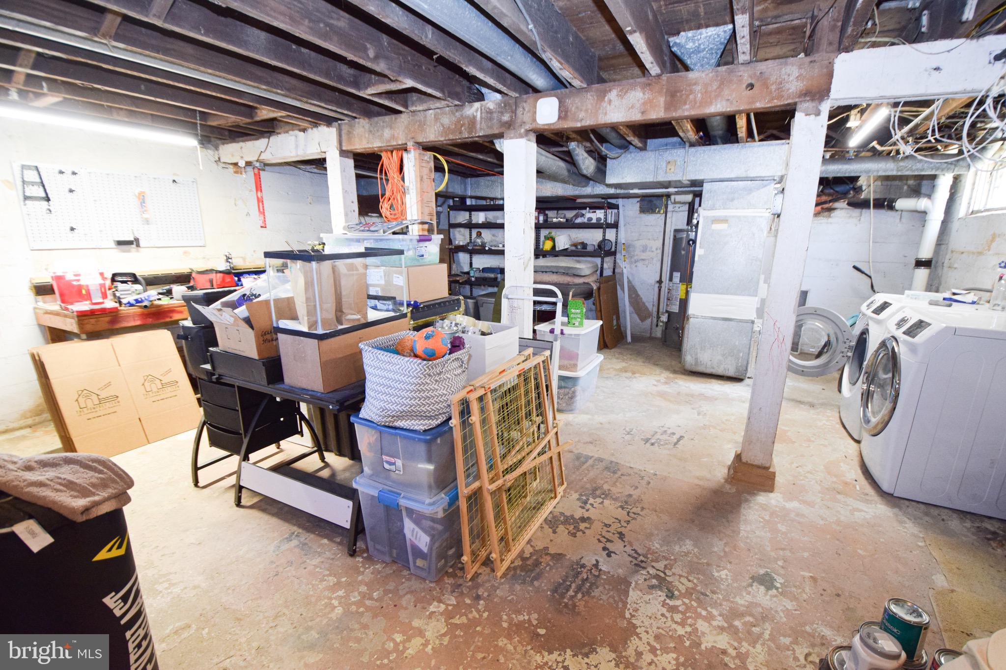 149 Post Road Aberdeen, MD 21001 - Photo 39 of 49 a utility room with dryer and washer
