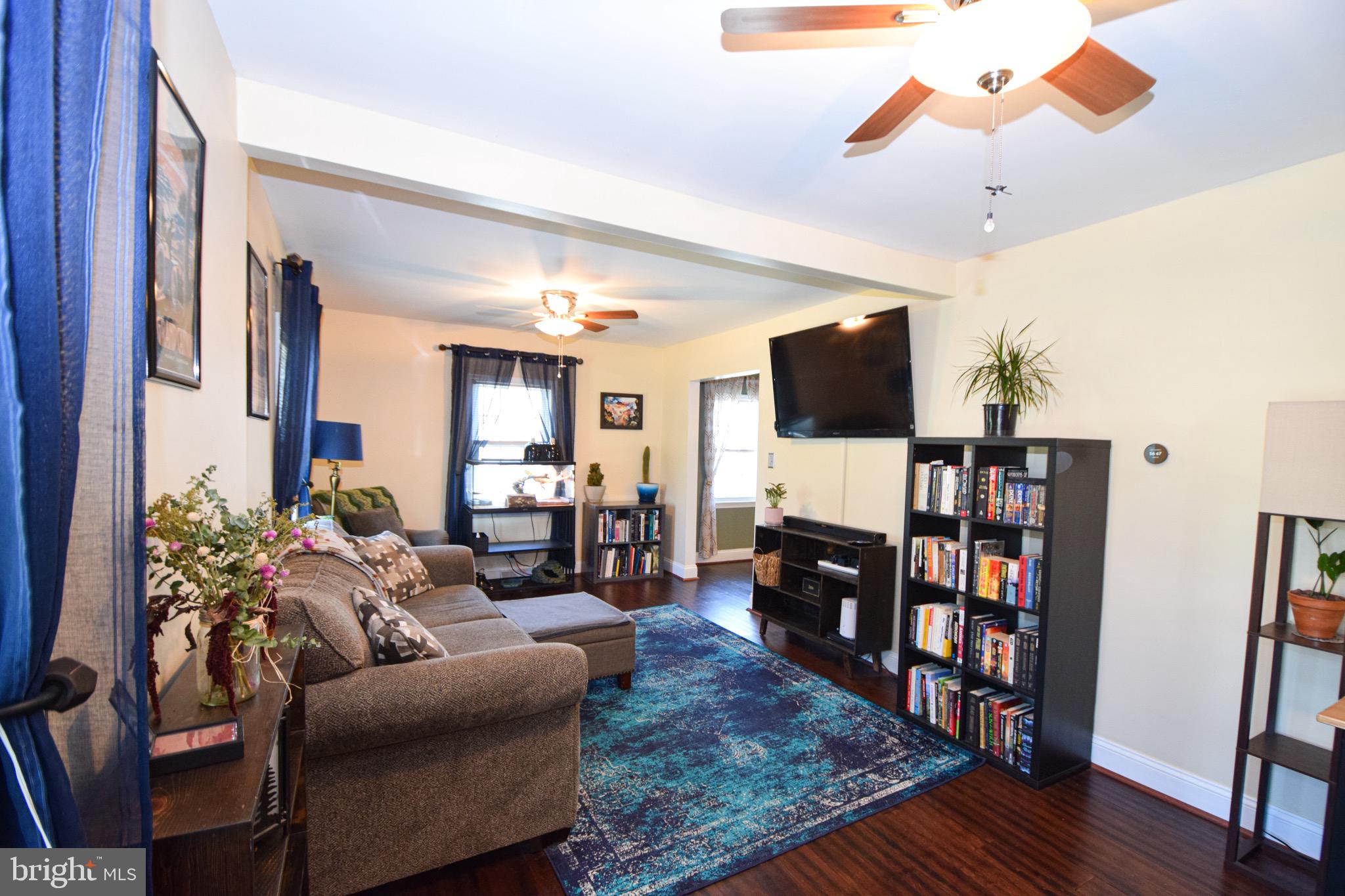 149 Post Road Aberdeen, MD 21001 - Photo 4 of 49 a living room with furniture and a flat screen tv