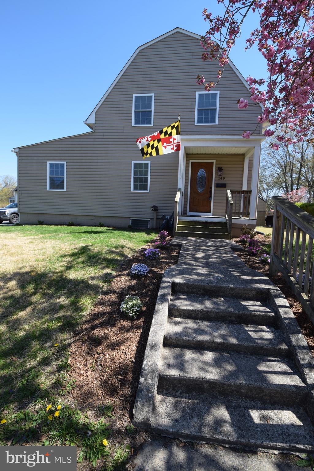149 Post Road Aberdeen, MD 21001 - Photo 44 of 49 a front view of house with yard