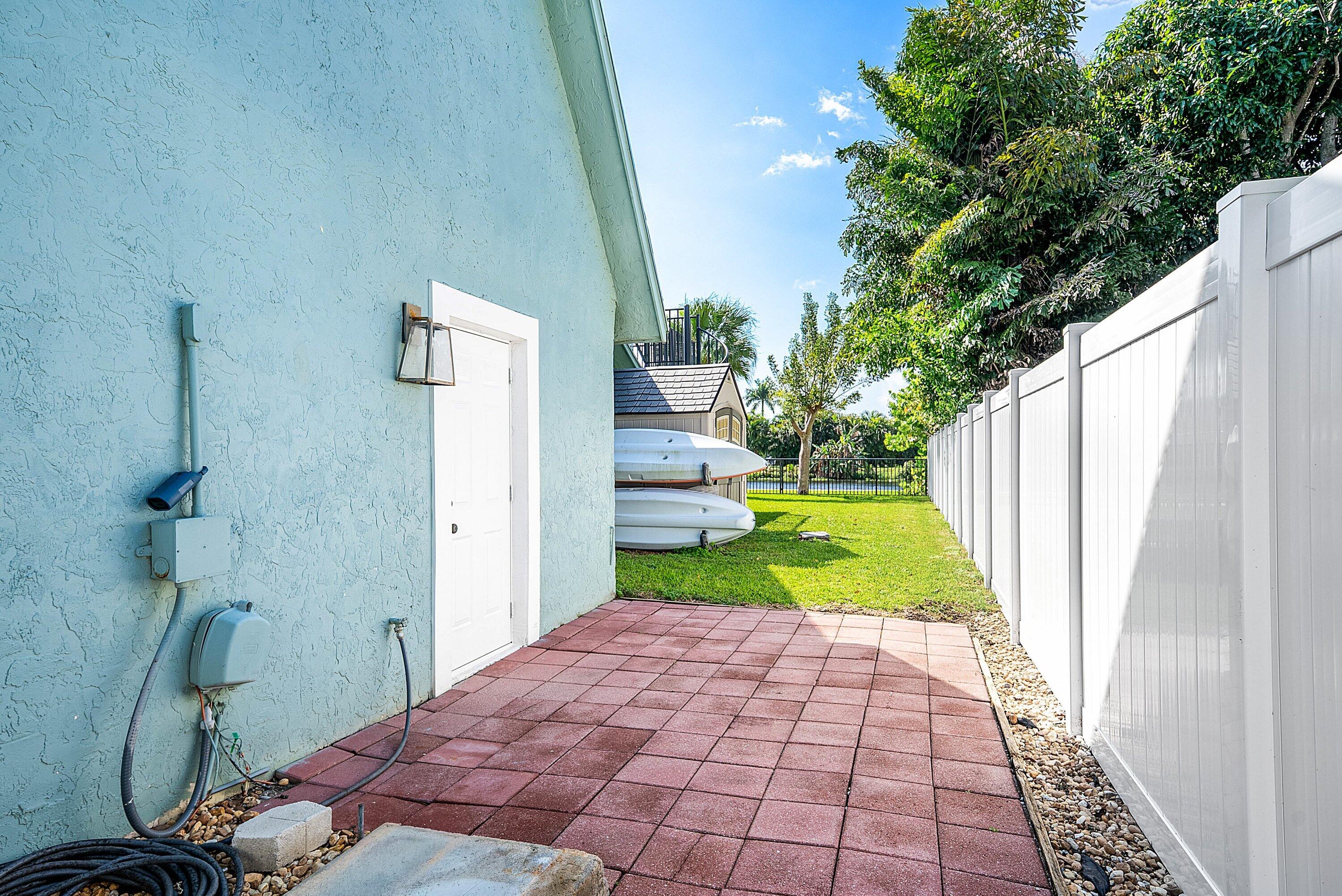 1508 Cormorant Road Delray Beach, FL 33444 - Photo 31 of 54 Side yard w room for boat, etc