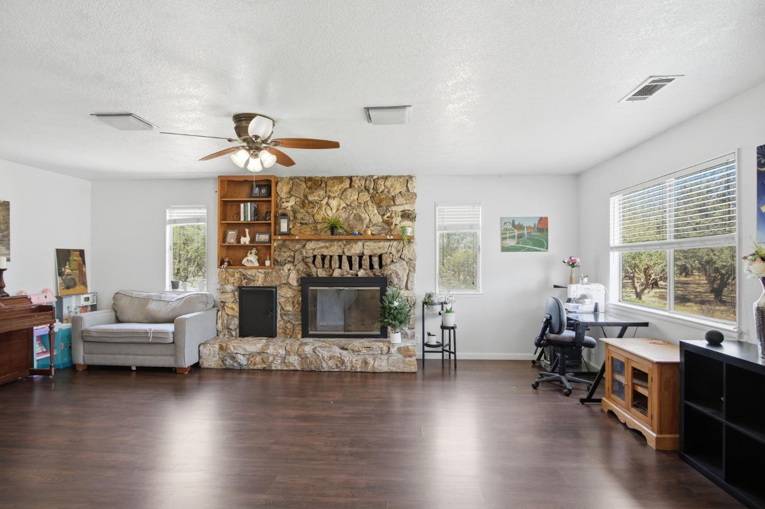 4543 West Grayson Road Modesto, CA 95358 - Photo 14 of 60 Gallery Image 14