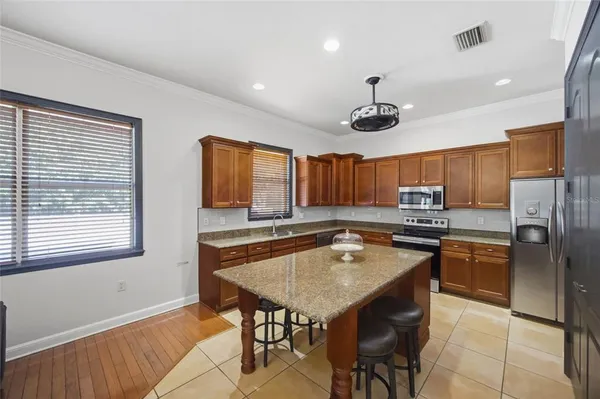 $729,900 | 7504 South West Shore Boulevard, Tampa, FL 33616