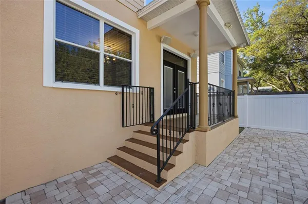 $729,900 | 7504 South West Shore Boulevard, Tampa, FL 33616