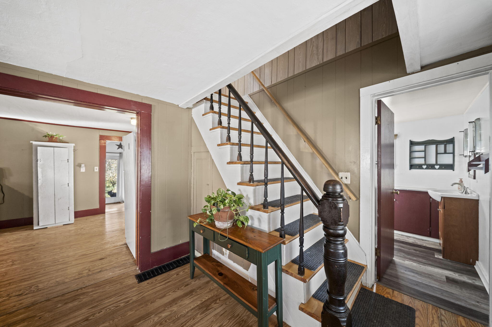 1097 Pequawket Trail Standish, ME 04085 - Photo 14 of 48 13-web-or-mls-DSC01150