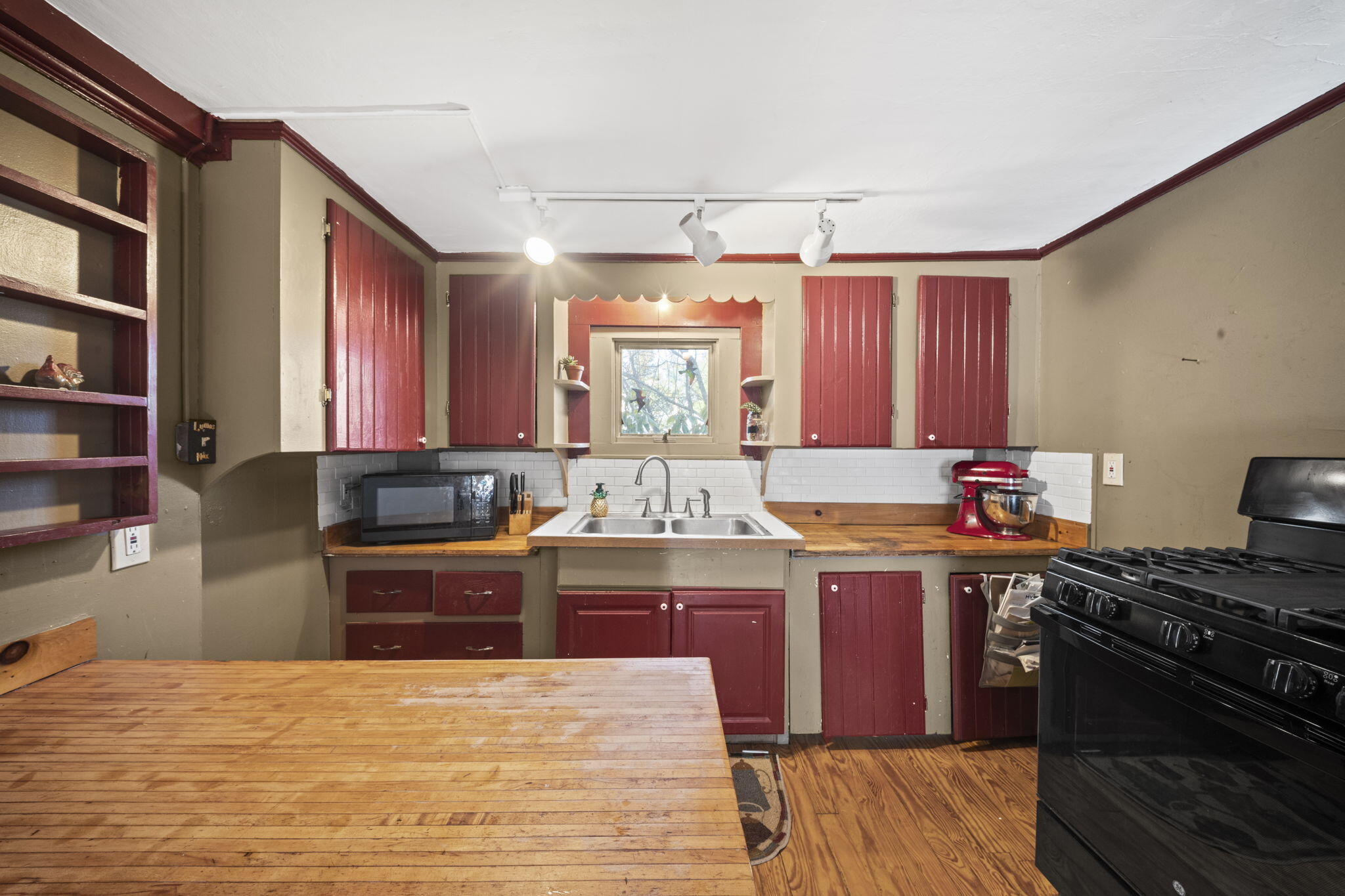 1097 Pequawket Trail Standish, ME 04085 - Photo 19 of 48 18-web-or-mls-DSC01175