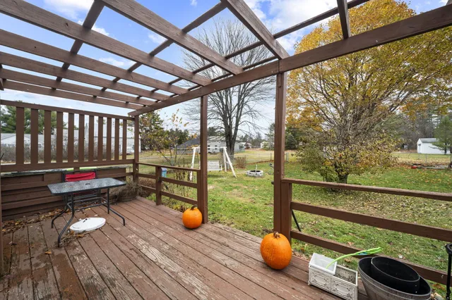 $300,000 | 1097 Pequawket Trail, Standish, ME 04085