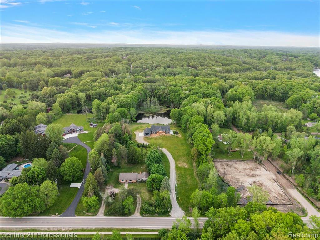 5340 Clarkston Road Clarkston, MI 48348 - Photo 63 of 73