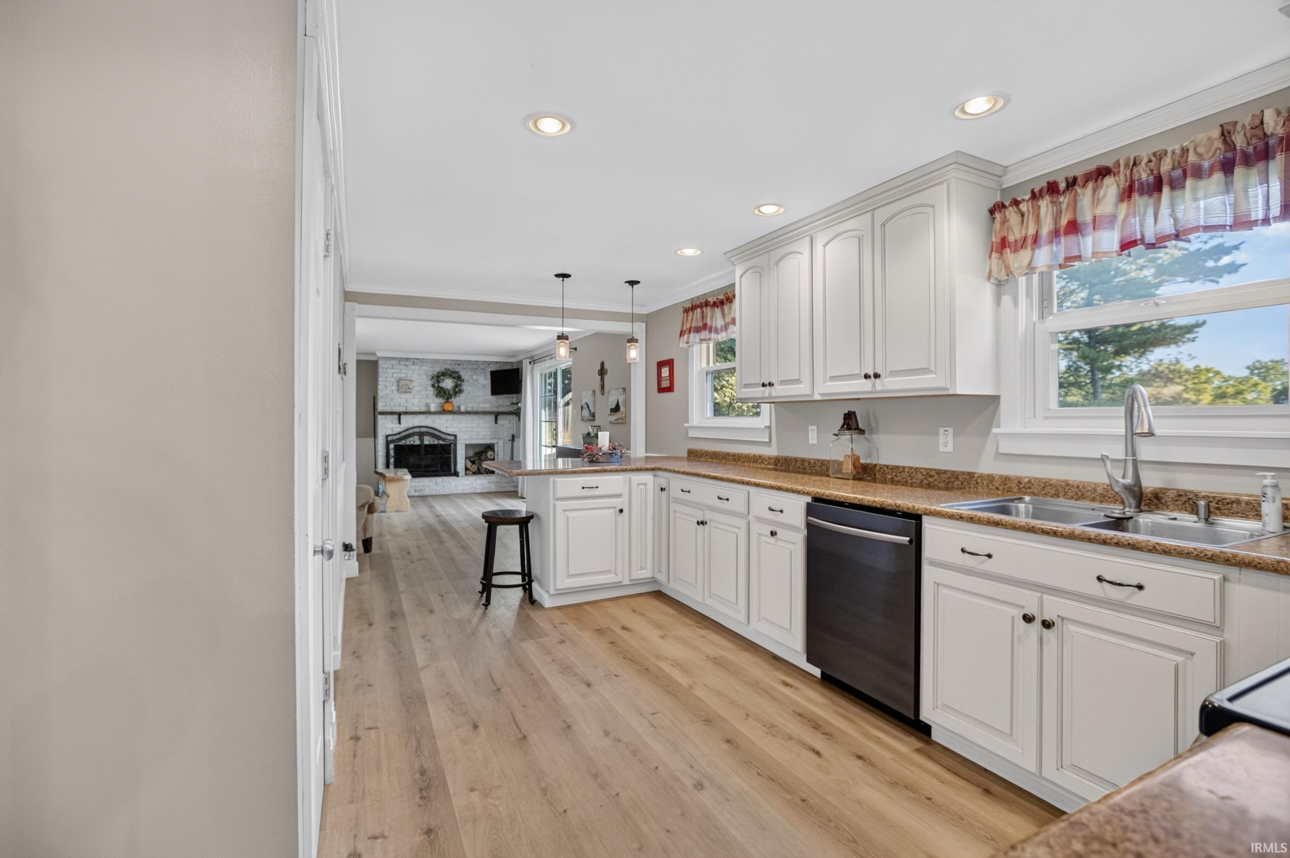 6233 West Maple Grove Road Huntington, IN 46750 - Photo 9 of 43 Gallery Image 9