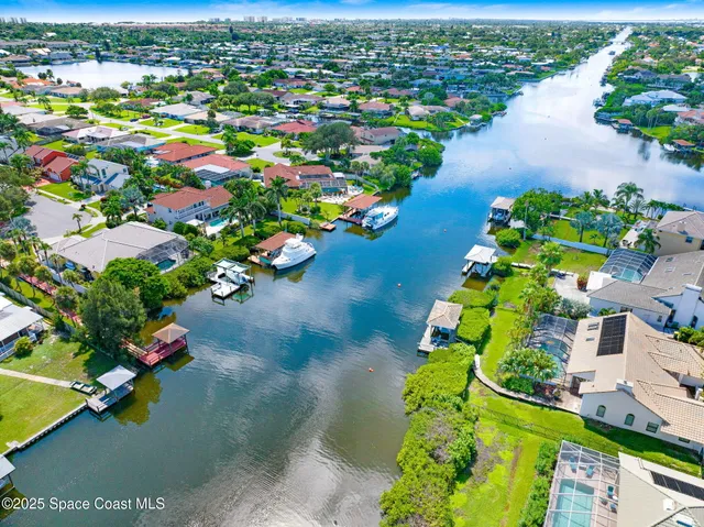 a view of living room filled with furniture and furniture