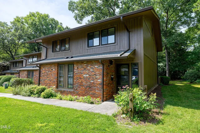 $316,000 | 606 Oak Tree Drive, Chapel Hill, NC 27517