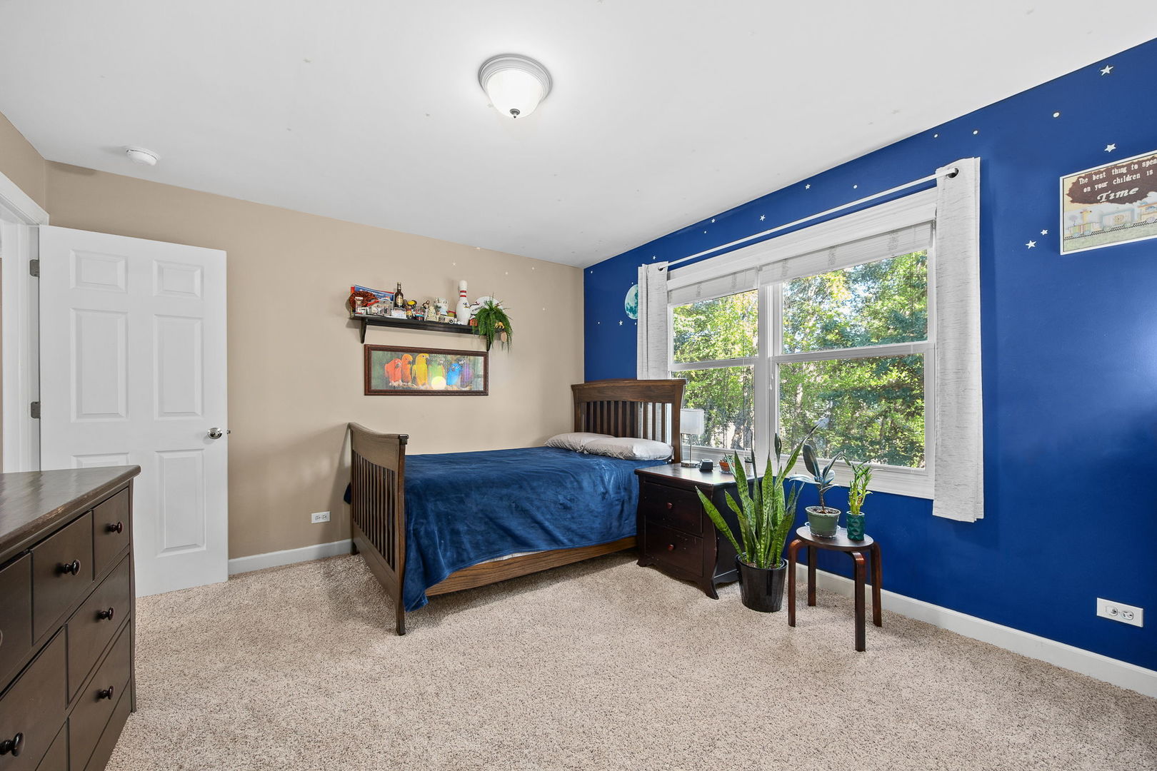 2816 Cordgrass Road Naperville, IL 60564 - Photo 26 of 49 a bedroom with a bed and a table