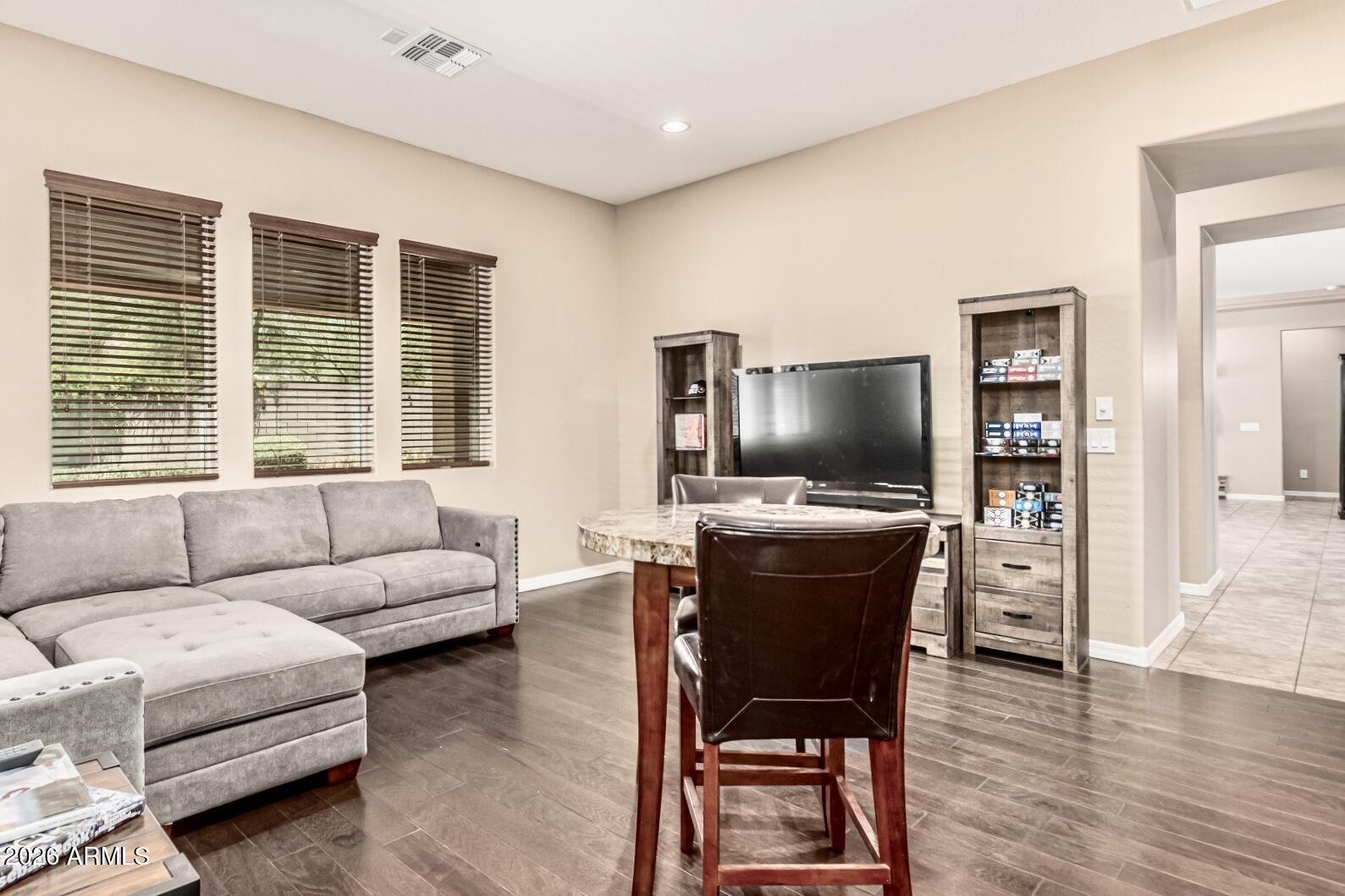 7242 West Rowel Road Peoria, AZ 85383 - Photo 10 of 28 fullsizeoutput_cb4a