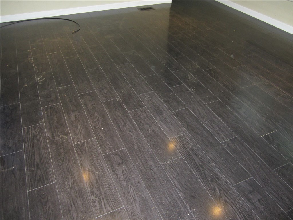 32 Lane B Coventry, RI 02816 - Photo 6 of 11 Gallery Image 6