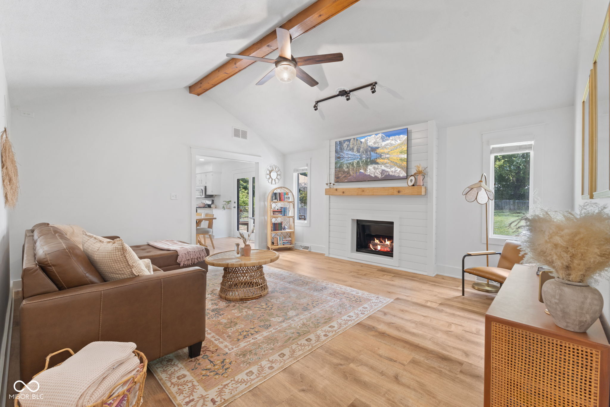 493 Valley Way Road Greenwood, IN 46142 - Photo 5 of 29 Gallery Image 5