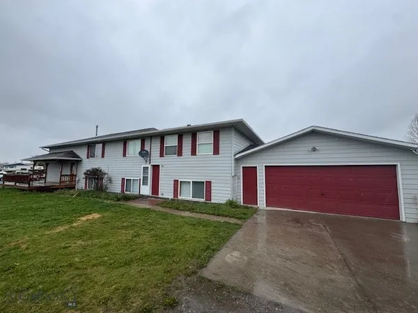$850,000 | 302 10th Street, Belgrade, MT 59714