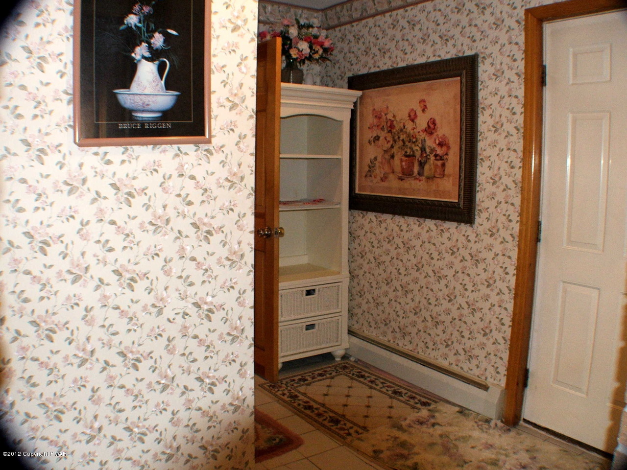 488 Rinker Road Stroudsburg, PA 18360 - Photo 19 of 54 a bathroom with a shower and a sink