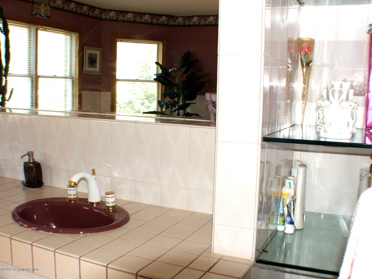 488 Rinker Road Stroudsburg, PA 18360 - Photo 31 of 54 a sink and a window