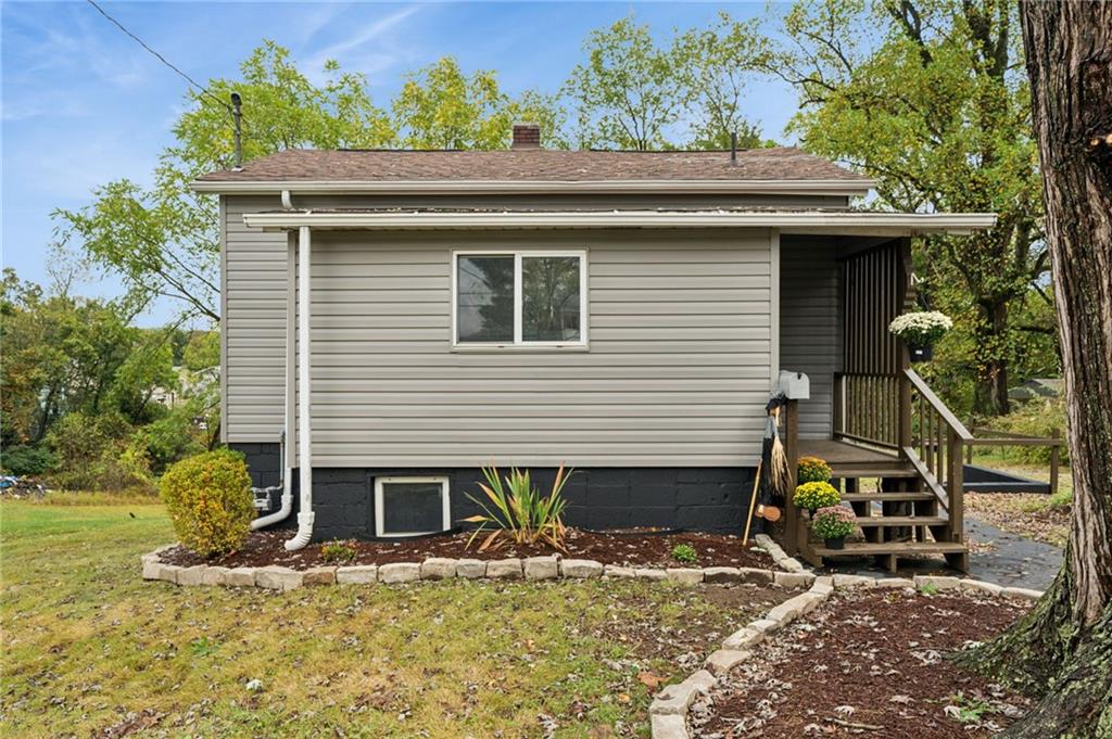 931 Wildlife Lodge Road Lower Burrell, PA 15068 - Photo 3 of 36