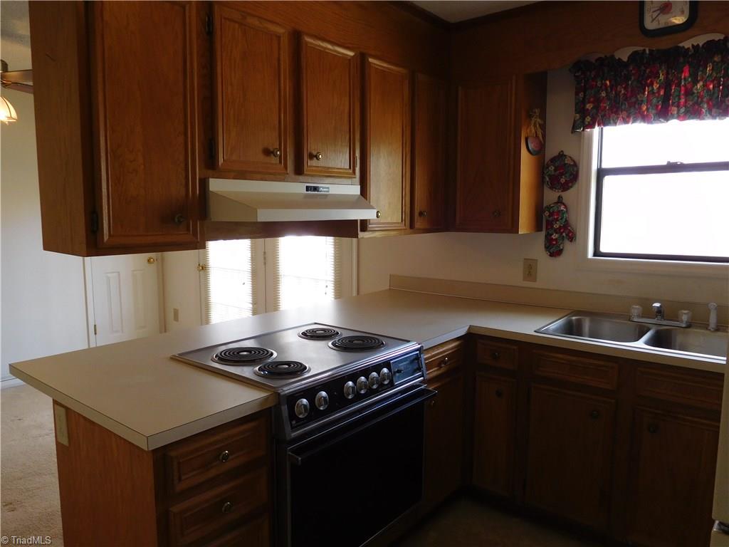 777 Cook Road Rural Hall, NC 27045 - Photo 5 of 19