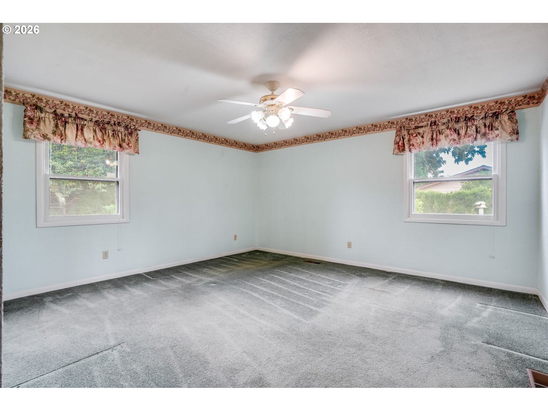 2537 B Street Hubbard, OR 97032 - Photo 31 of 43 Bedroom