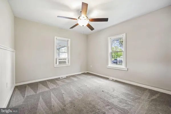 $375,000 | 1 Sussex Street, Ewing, NJ 08618