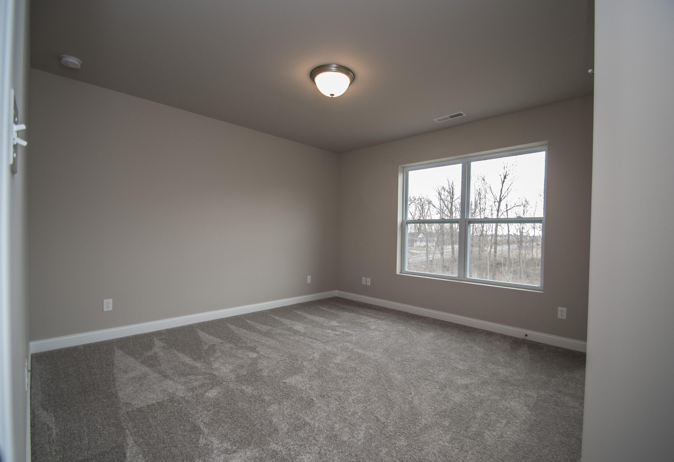 1752 Forest Ridge Drive Valparaiso, IN 46385 - Photo 19 of 21 2200x1507