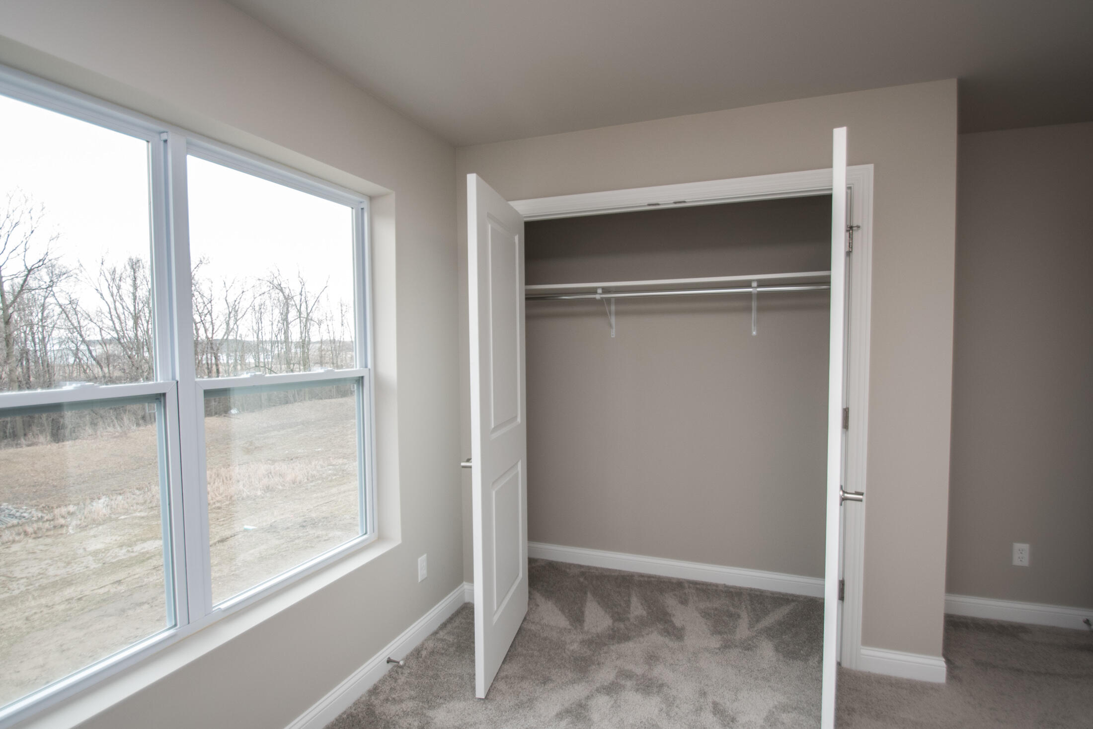 1752 Forest Ridge Drive Valparaiso, IN 46385 - Photo 20 of 21 2200x1467