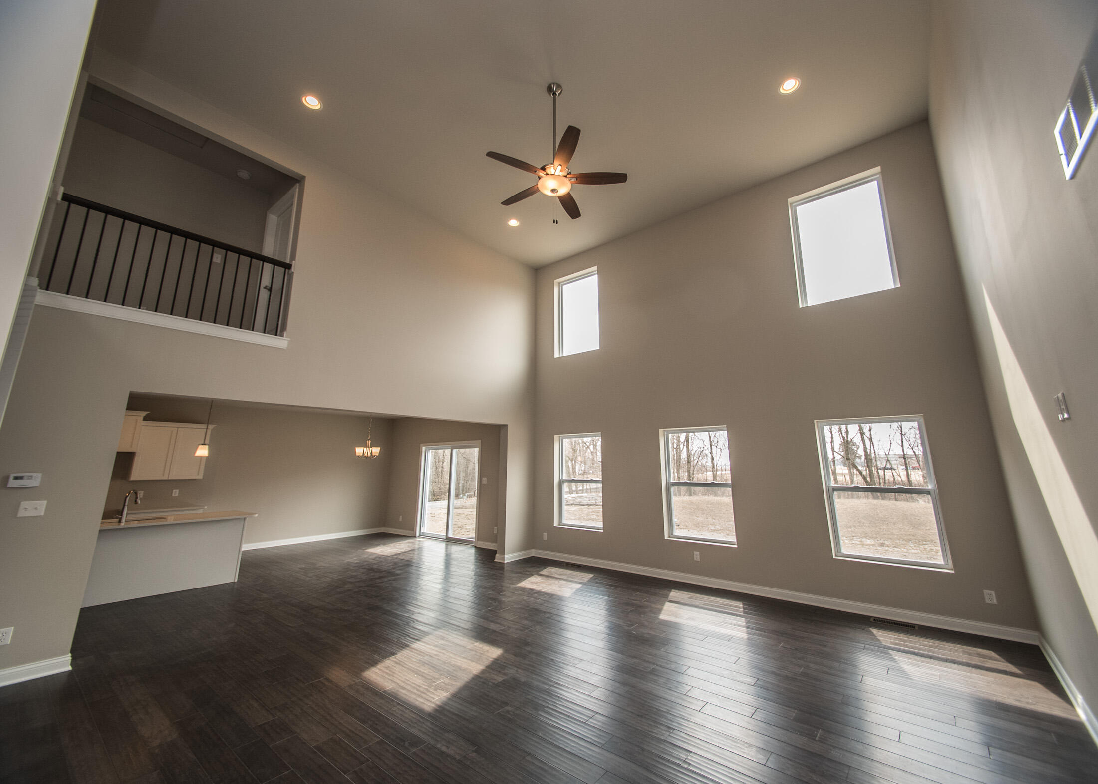 1752 Forest Ridge Drive Valparaiso, IN 46385 - Photo 3 of 21 2200x1572