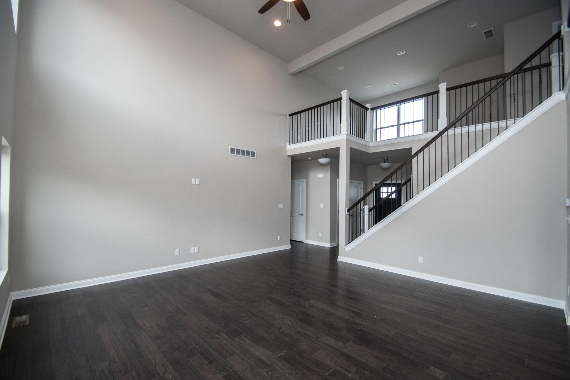 1752 Forest Ridge Drive Valparaiso, IN 46385 - Photo 4 of 21 2200x1467