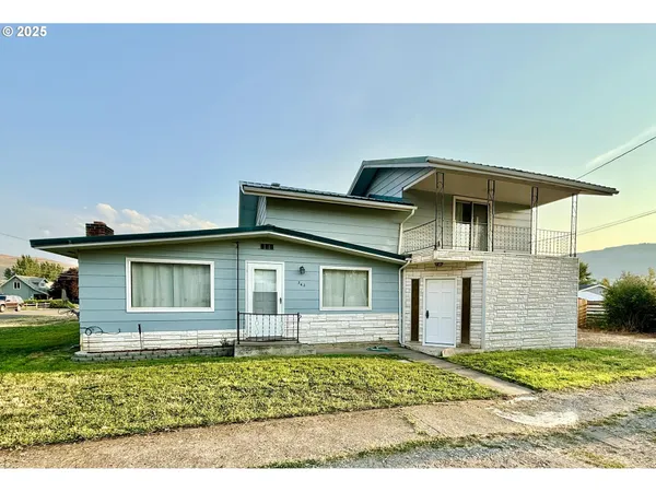 $275,000 | 362 East Dearborn Street, Union, OR 97883