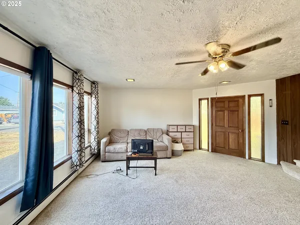 $275,000 | 362 East Dearborn Street, Union, OR 97883