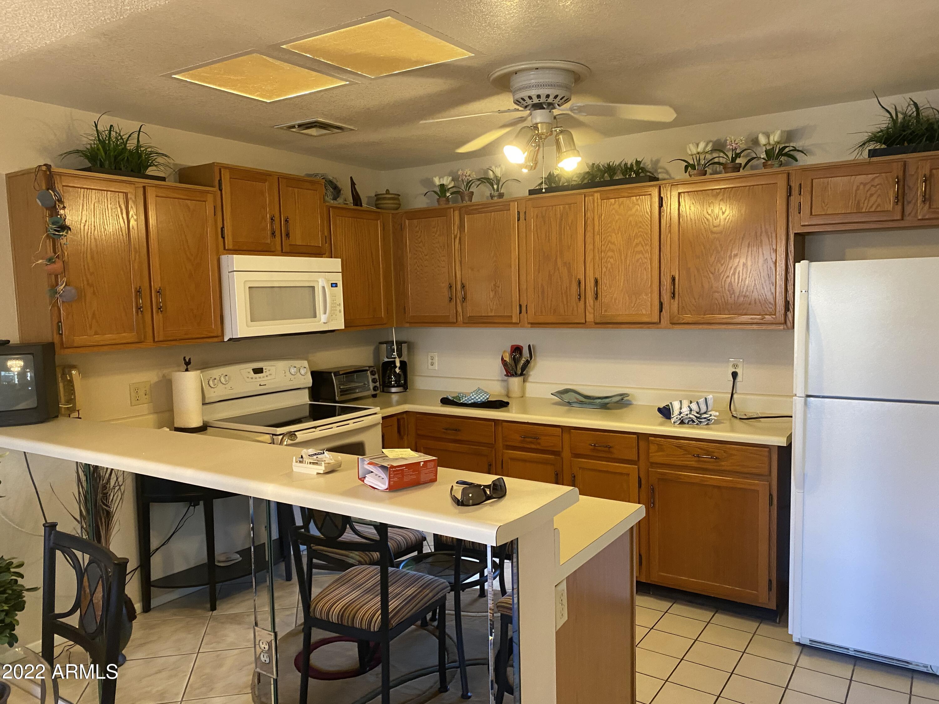 14300 West Bell Road, Unit 527 Surprise, AZ 85374 - Photo 5 of 29 IMG_4656