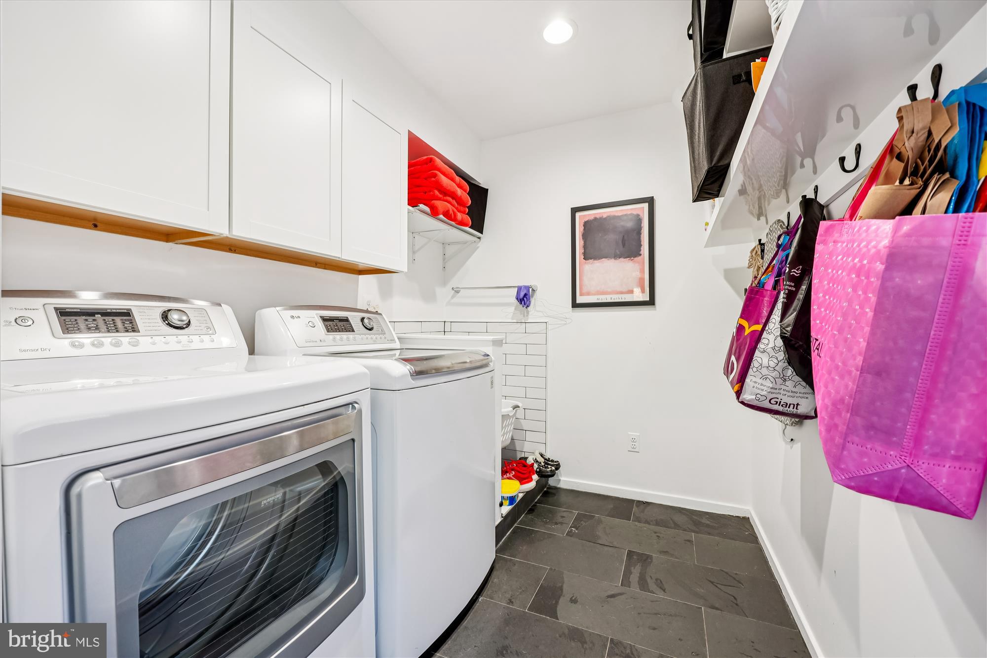7614 Carteret Road Bethesda, MD 20817 - Photo 13 of 16 Renovated laundry room