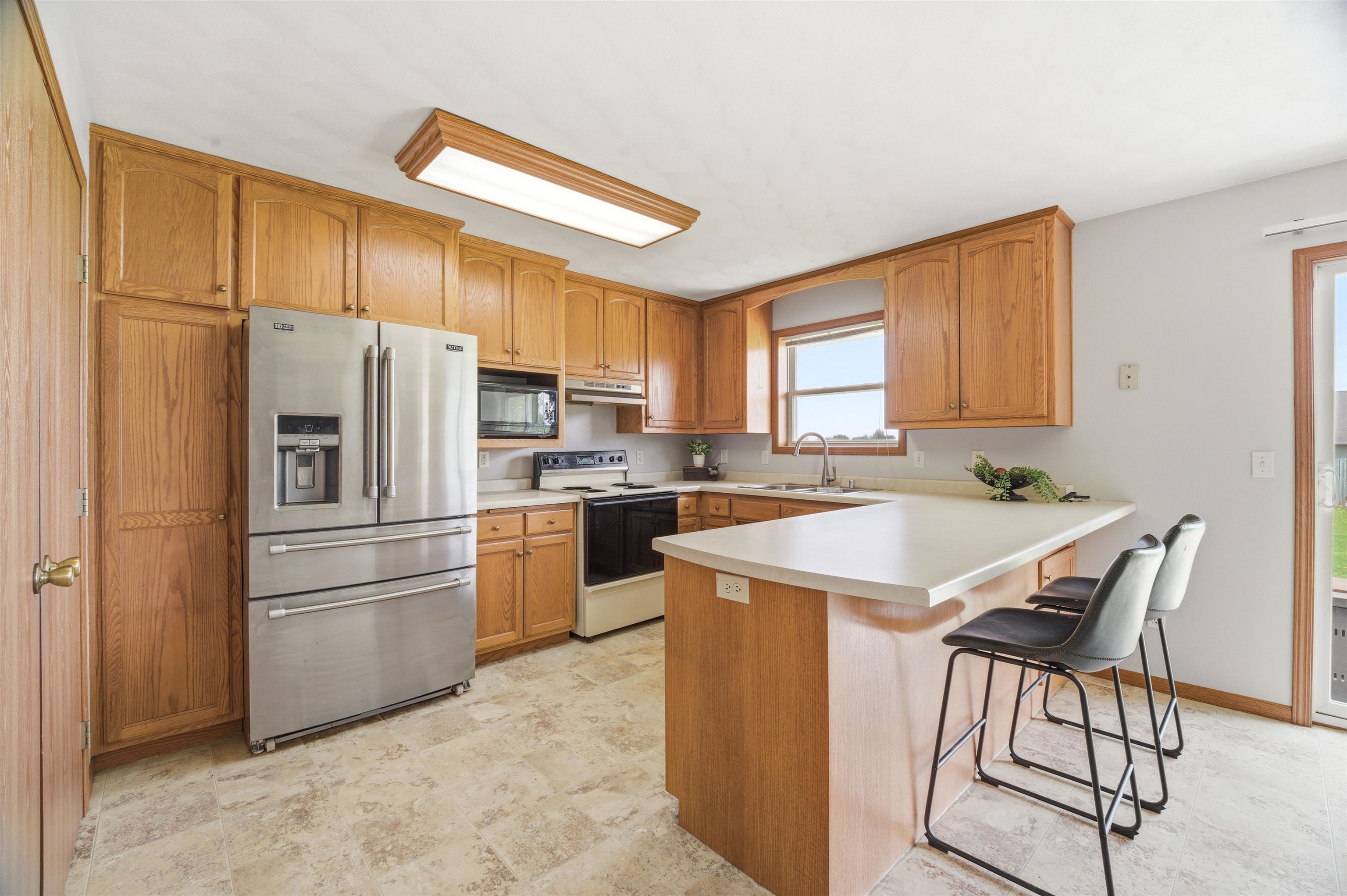 N9678 Hopfensperger Road Appleton, WI 54915 - Photo 8 of 28