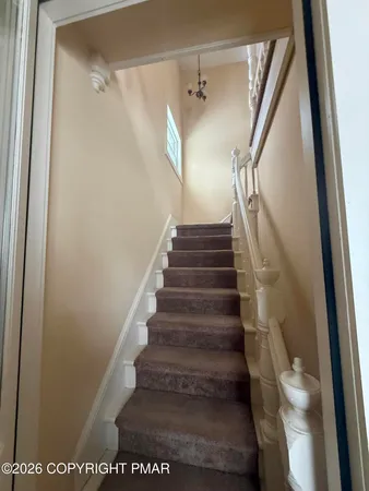 $1,750 | 1130 West Main Street, Unit 201, Stroudsburg, PA 18360