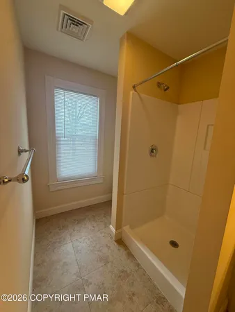 $1,750 | 1130 West Main Street, Unit 201, Stroudsburg, PA 18360