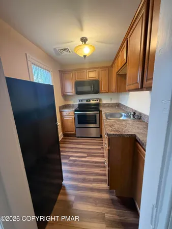 $1,750 | 1130 West Main Street, Unit 201, Stroudsburg, PA 18360