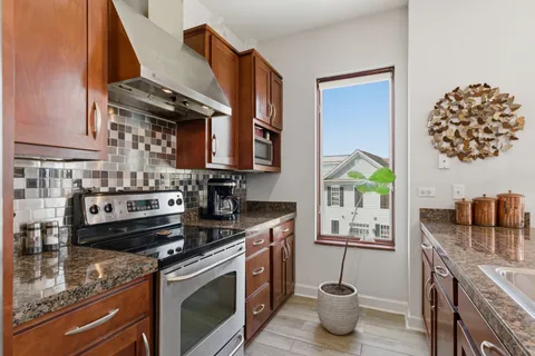 $575,000 | 205 31st Avenue North, Unit 305, Nashville, TN 37203