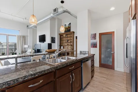 $575,000 | 205 31st Avenue North, Unit 305, Nashville, TN 37203