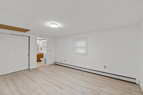 $2,550 | 323 Flagg Street, Unit 2, Bridgewater, MA 02324