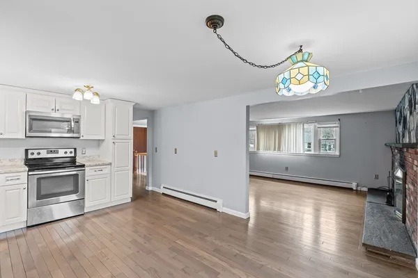 $2,550 | 323 Flagg Street, Unit 2, Bridgewater, MA 02324