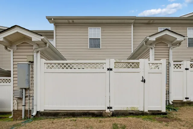 a view of a house with garage