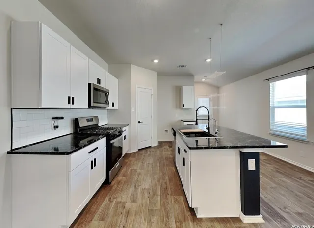 $305,000 | 10516 Pomme, San Antonio, TX 78252