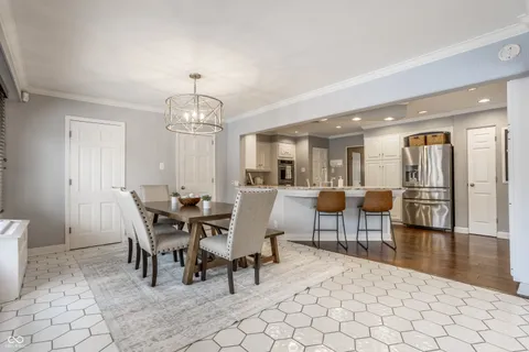 $550,000 | 6930 Oak Lane, Indianapolis, IN 46220