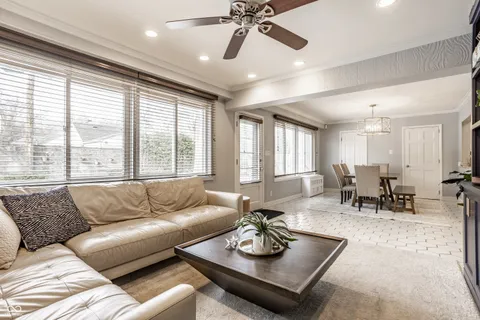 $550,000 | 6930 Oak Lane, Indianapolis, IN 46220