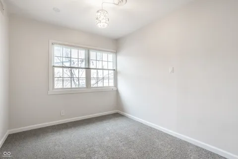 $550,000 | 6930 Oak Lane, Indianapolis, IN 46220