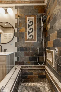 $550,000 | 6930 Oak Lane, Indianapolis, IN 46220