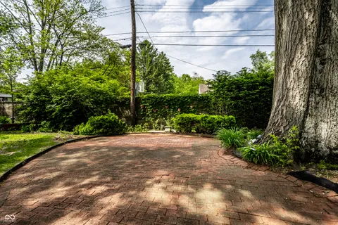 $500,000 | 6930 Oak Lane, Indianapolis, IN 46220