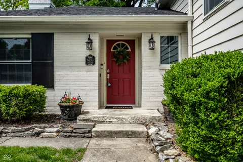 $500,000 | 6930 Oak Lane, Indianapolis, IN 46220